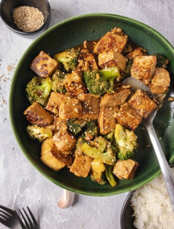 Spicy Tofu and Broccoli Stir Fry