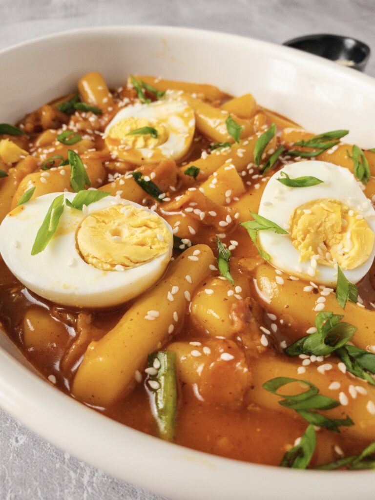 Korean Spicy Rice Cakes (Tteokbokki)