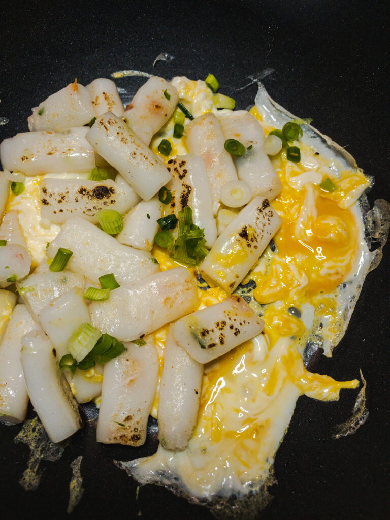 Rice Noodle Rolls with Egg