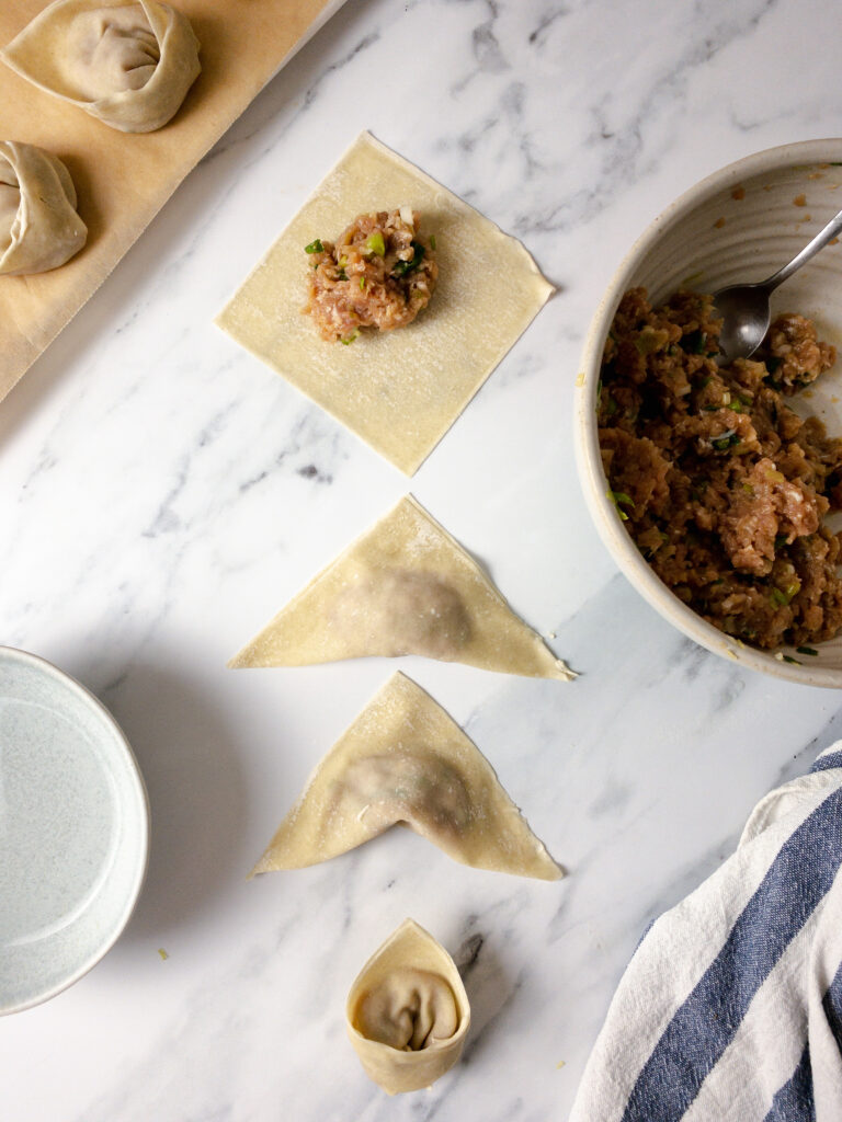 Wontons in Spicy Peanut Sauce